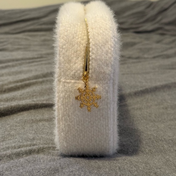 Chabel Cream Accessory Pouch - Picture 2 of 6